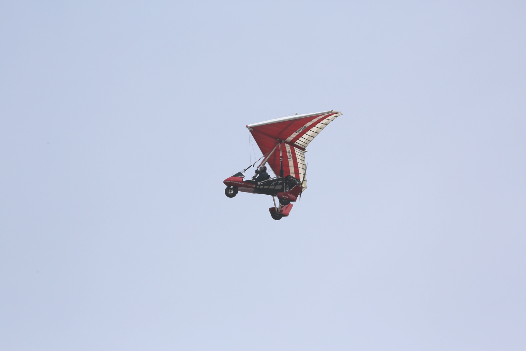 XT-912動力三角翼